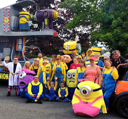 minions group photo